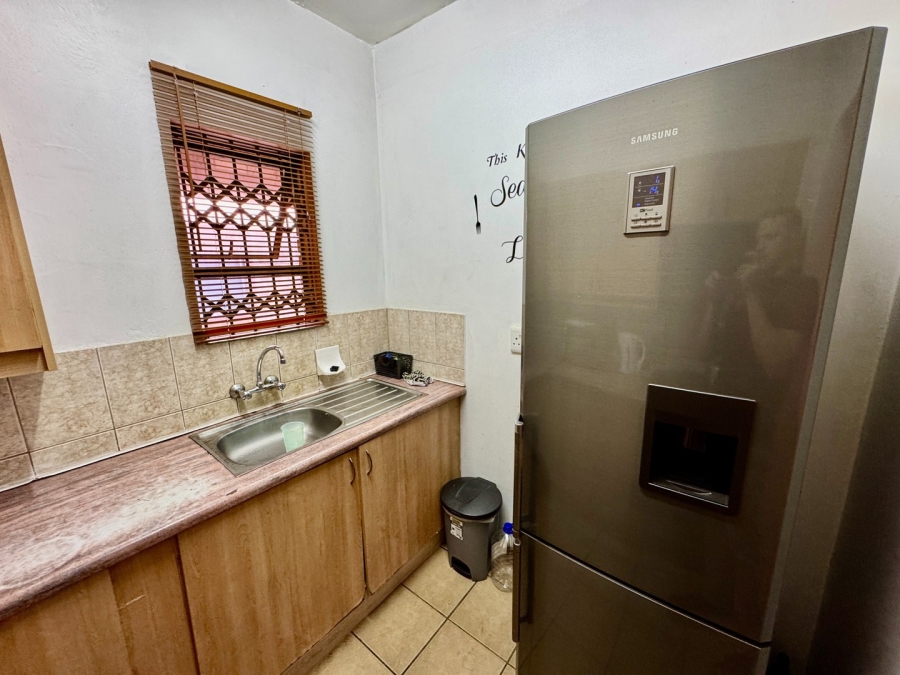 2 Bedroom Property for Sale in Potchefstroom North West